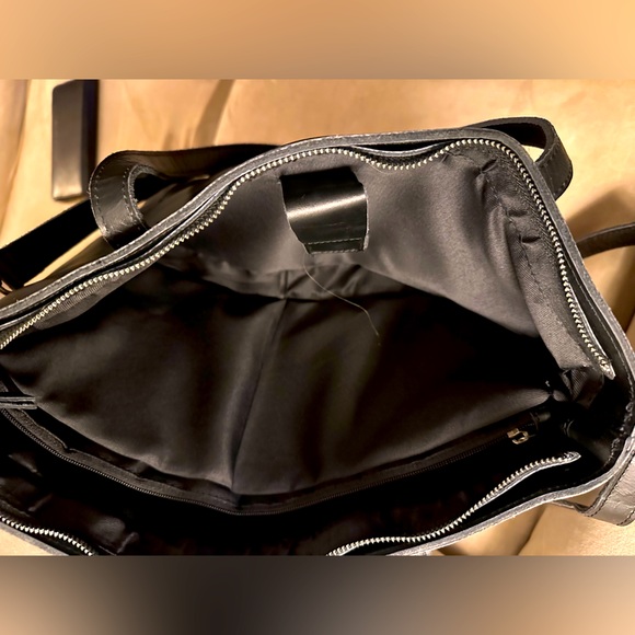 Montana Hudson Leather Bag - Picture 5 of 6